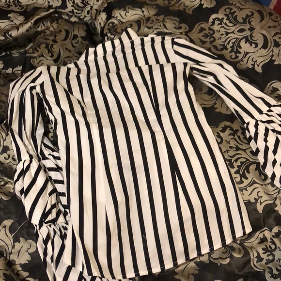 Top - Picture 2 of 2